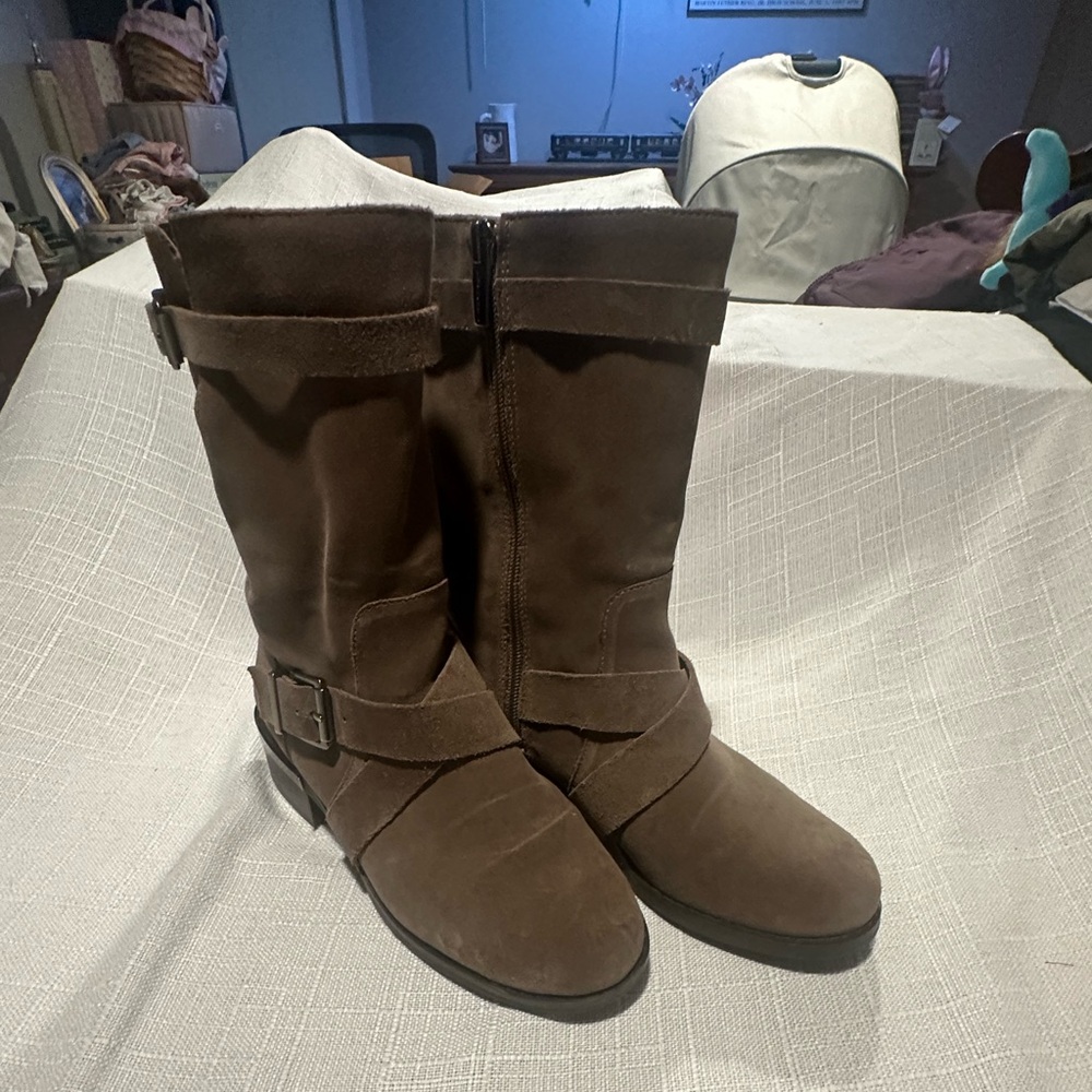 Vince Camuto Brown Heeled Boots